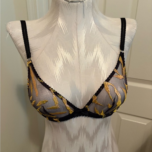 Agent Provocateur Pawla size 32B Black and Gold Embroidered Bra nwt $180